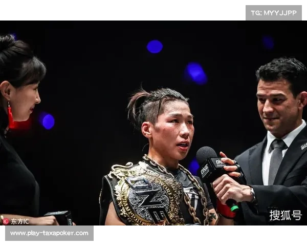 邓恩感恩柔术团队支持,立誓守护草量级冠军荣耀